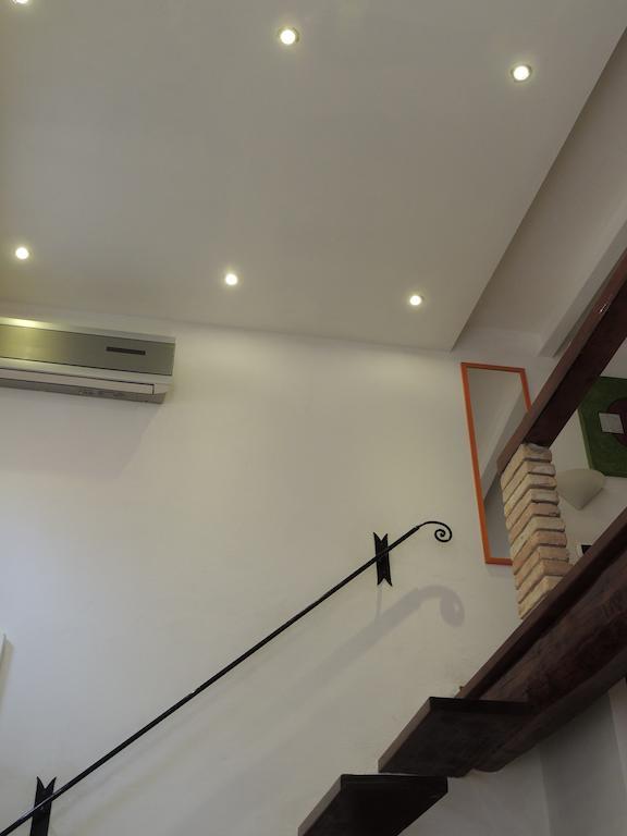 Suite Dreams Cagliari Loft Bilik gambar