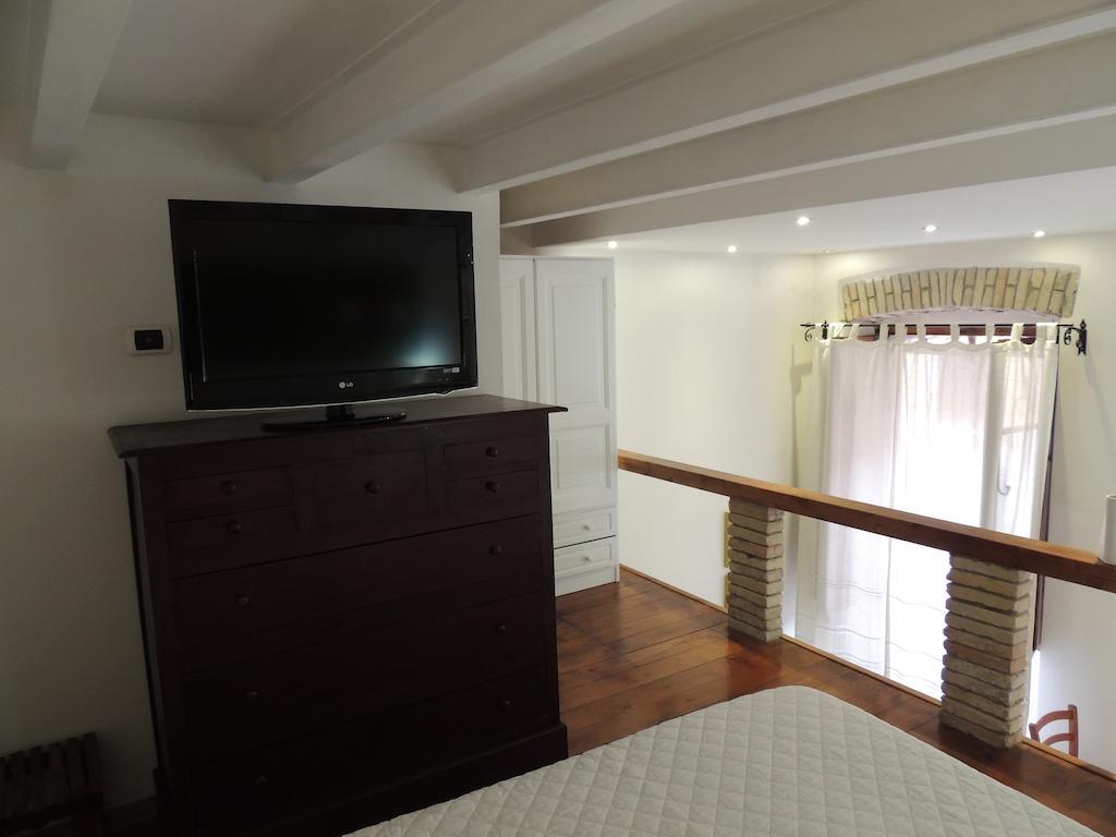 Suite Dreams Cagliari Loft Bilik gambar