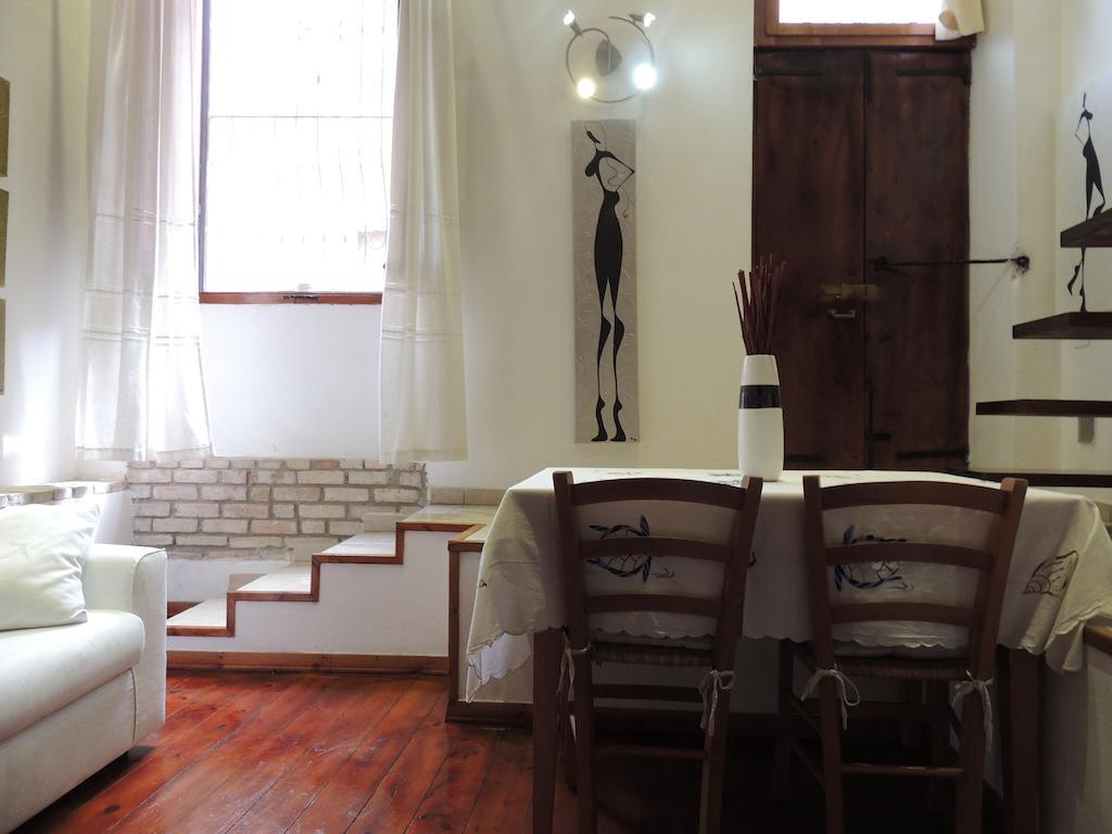 Suite Dreams Cagliari Loft Bilik gambar